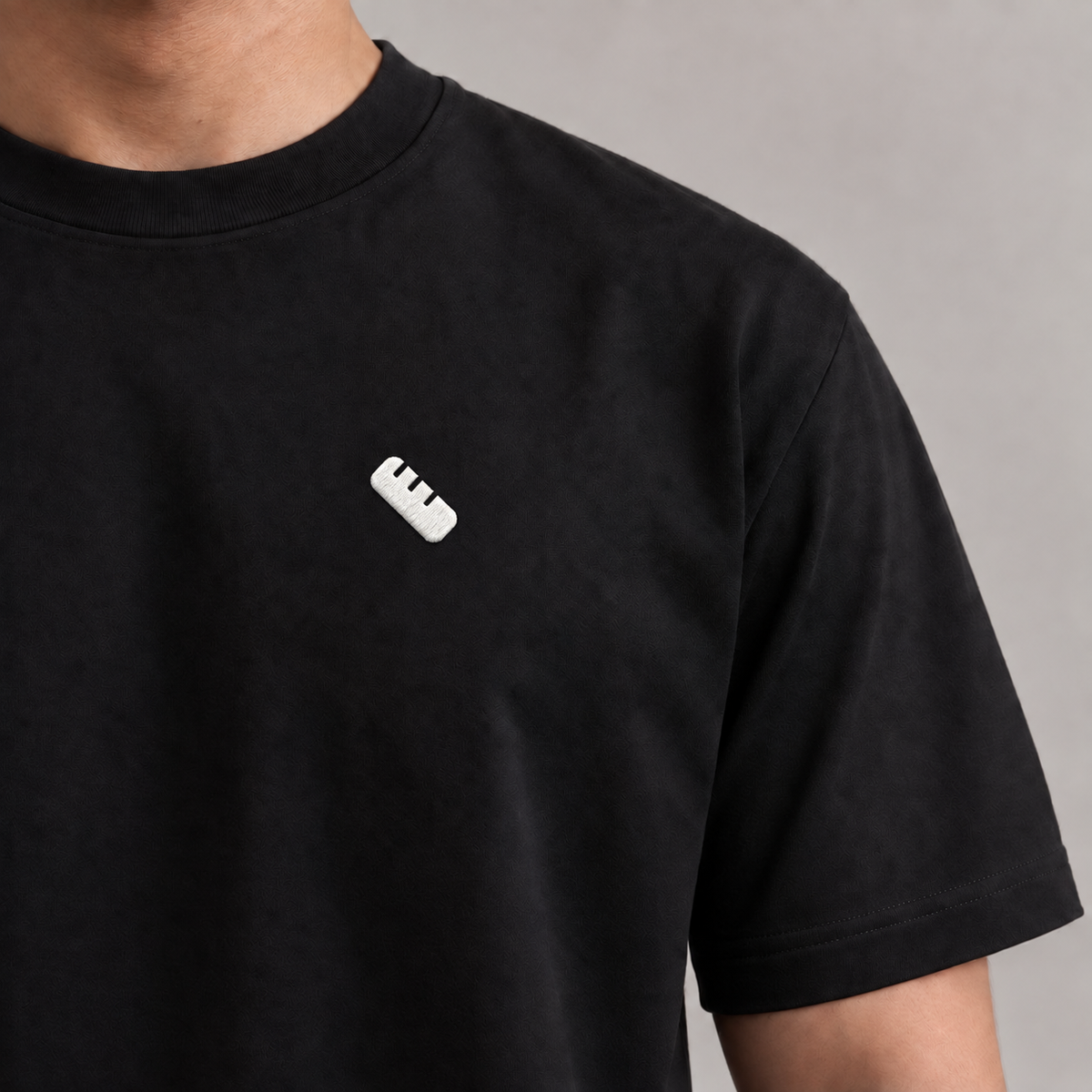 Architect Ruler Tee in black