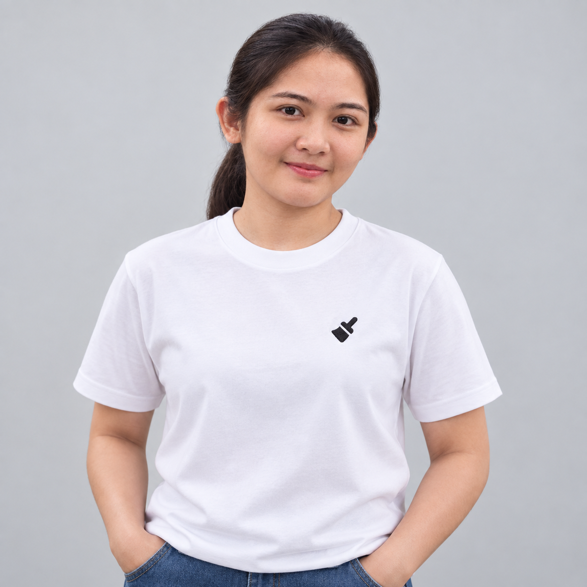 Artist Brush Tee in white