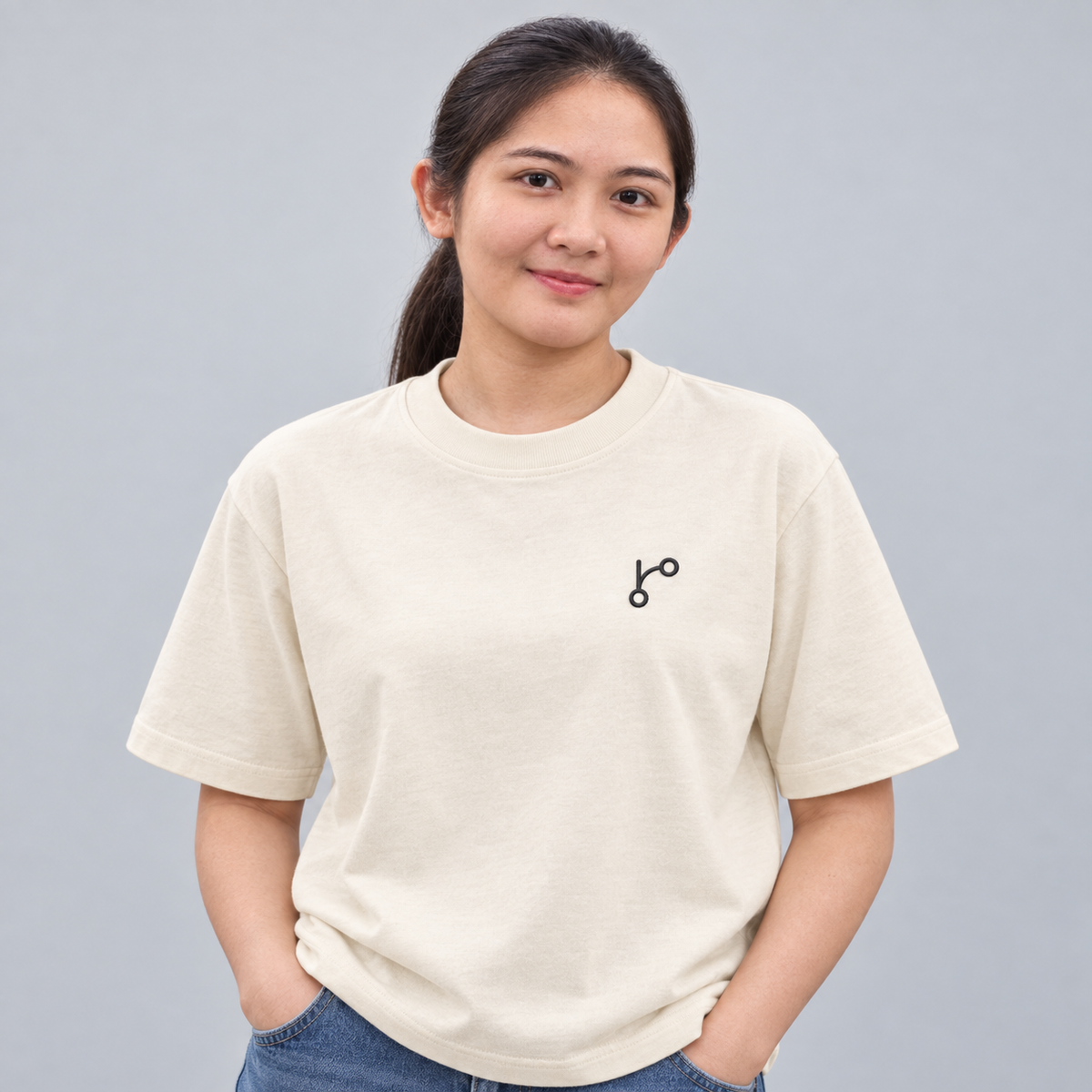 Car Guy Gear Shift Tee in Cream with embroidered gear shift icon